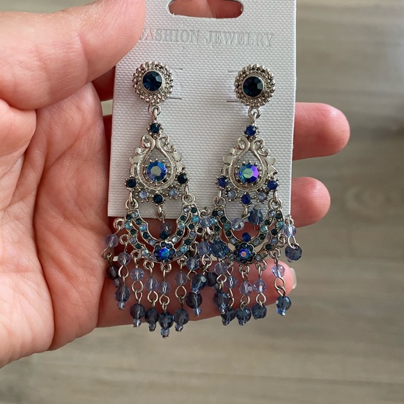 {4 pairs} Fashion long dangle event  earrings - Picture 7 of 9